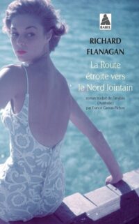 Route étroite vers le nord lointain